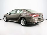 Used 2018 Toyota Camry LE image 5