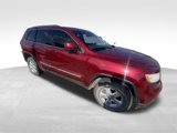Used 2013 Jeep Grand Cherokee Laredo w/ Laredo E Group image 2