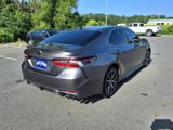 Used 2023 Toyota Camry SE image 3