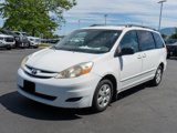 Used 2010 Toyota Sienna LE image 3