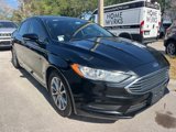Used 2017 Ford Fusion SE w/ Fusion SE Technology Package image 3