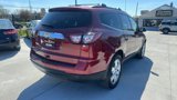 Used 2017 Chevrolet Traverse LT w/ Style and Technology Package image 5
