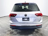 Used 2022 Volkswagen Tiguan SE w/ Panoramic Sunroof Package image 5