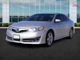 Used 2014 Toyota Camry SE image 2