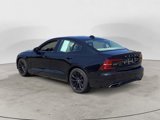Used 2022 Volvo S60 B5 Inscription image 3