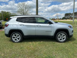 New 2025 Jeep Compass Latitude image 2