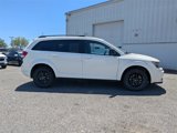 Used 2020 Dodge Journey SE w/ SE Popular Equipment Group image 3