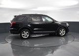 Used 2016 Ford Explorer XLT w/ Equipment Group 201A image 2
