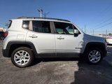 Used 2018 Jeep Renegade Latitude w/ Popular Equipment Group image 6