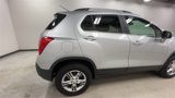 Used 2016 Chevrolet Trax LT image 2
