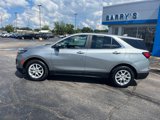 Used 2023 Chevrolet Equinox LT image 2