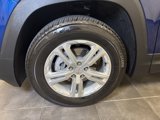 Used 2022 GMC Terrain SLE w/ Driver Convenience Package image 5