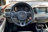 Used 2017 Kia Sorento LX w/ LX Convenience Package image 5