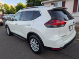 Used 2018 Nissan Rogue SV image 2