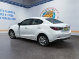 Used 2017 Toyota Yaris iA image 3