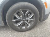Used 2023 Volkswagen Tiguan SE w/ Panoramic Sunroof Package image 4