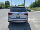 Used 2022 Volkswagen Tiguan SE R-Line image 5