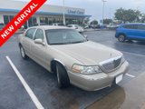 Used 2009 Lincoln Town Car Signature Limited image 2