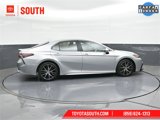 Used 2021 Toyota Camry SE image 3
