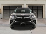 Used 2021 Toyota Highlander XLE image 3