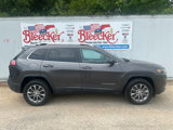 Used 2019 Jeep Cherokee Latitude Plus w/ Comfort/Convenience Group image 2