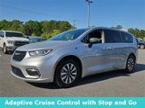 Certified 2023 Chrysler Pacifica Limited image 4