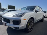 Used 2017 Porsche Cayenne S image 2