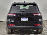 New 2025 Jeep Grand Cherokee Altitude image 4