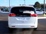 Used 2022 Chrysler Voyager LX image 4