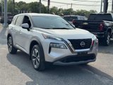 Used 2023 Nissan Rogue SV image 2
