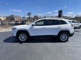 Used 2019 Jeep Cherokee Latitude w/ Cold Weather Group image 3