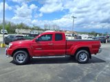 Used 2012 Toyota Tacoma 4x4 Access Cab image 2