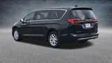 Certified 2023 Chrysler Pacifica Touring-L image 5