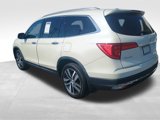 Used 2017 Honda Pilot Elite image 4