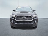 Used 2019 Toyota Tacoma TRD Sport image 2