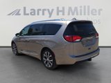 Used 2017 Chrysler Pacifica Limited w/ UConnect Theater Package image 3