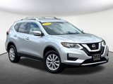 Used 2018 Nissan Rogue SV image 2