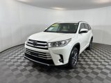 Used 2018 Toyota Highlander XLE image 2