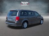 Used 2016 Dodge Grand Caravan SXT image 5