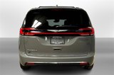 Used 2022 Chrysler Pacifica Touring-L image 4