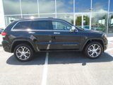 Used 2021 Jeep Grand Cherokee Limited w/ Luxury Group II image 3