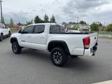 Used 2017 Toyota Tacoma TRD Off-Road image 5