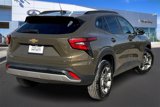 Used 2024 Chevrolet Trax LT image 2