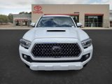 Used 2018 Toyota Tacoma TRD Sport image 2