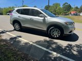 Used 2015 Nissan Rogue S image 2