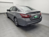 Used 2017 Nissan Altima 2.5 SR w/ LED Appearance Package image 5