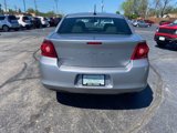 Used 2013 Dodge Avenger SE image 6