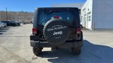 Used 2017 Jeep Wrangler Rubicon w/ Connectivity Group image 5