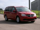 Used 2016 Dodge Grand Caravan SXT image 2