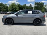Used 2022 Volkswagen Tiguan SE R-Line image 4